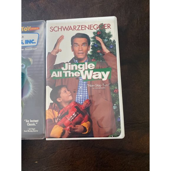 3 children's family VHS tapes Monsters Inc. , Jingle all the way, Freaky Friday - Picture 4 of 5